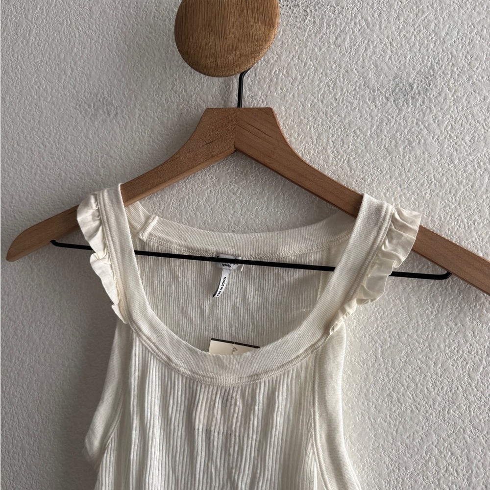 Splended Ribbed Tank with Ruffles NEW NWT - Picture 2 of 10